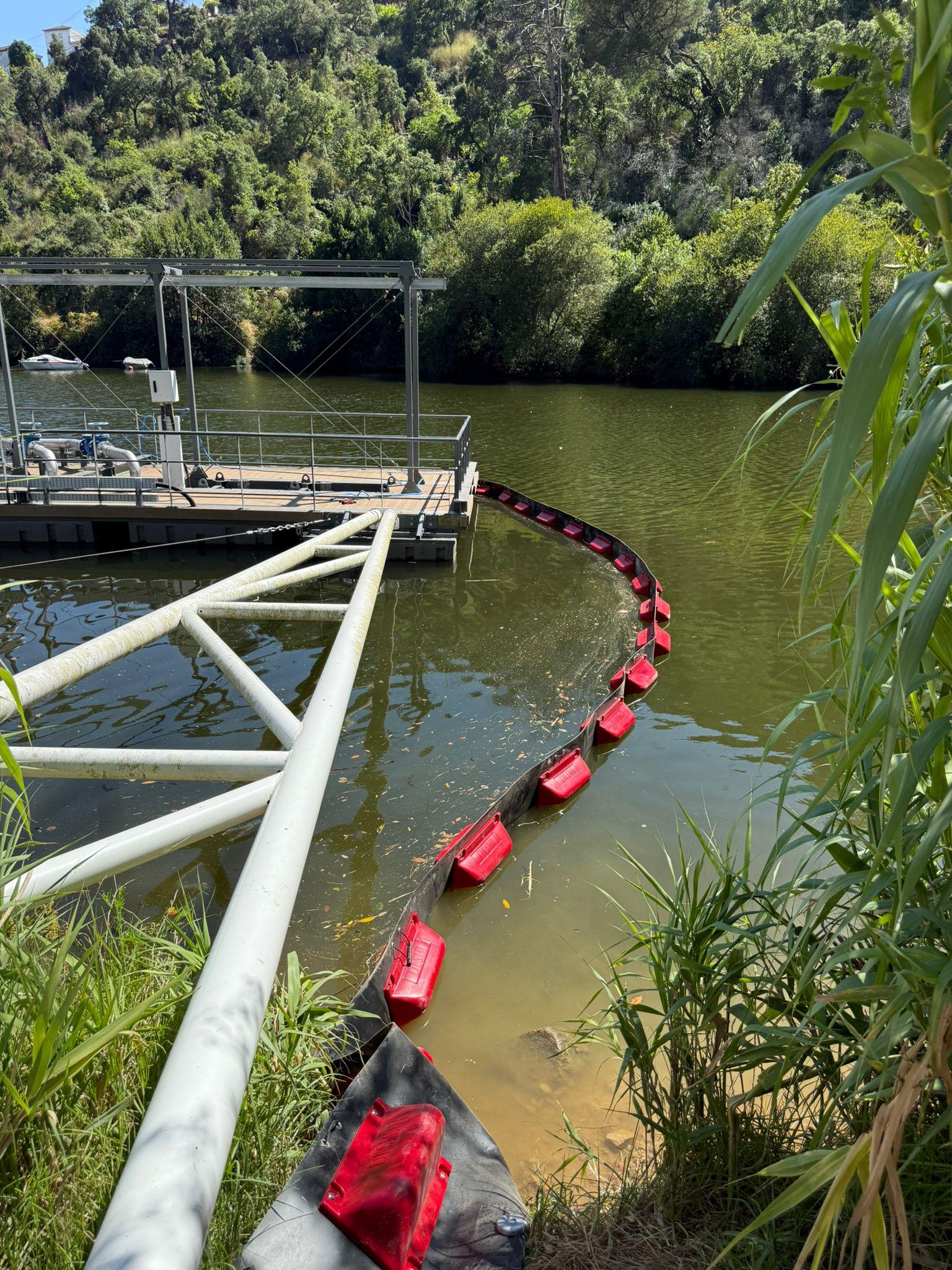 Barreira DESMI de contenção Ro-Fence
