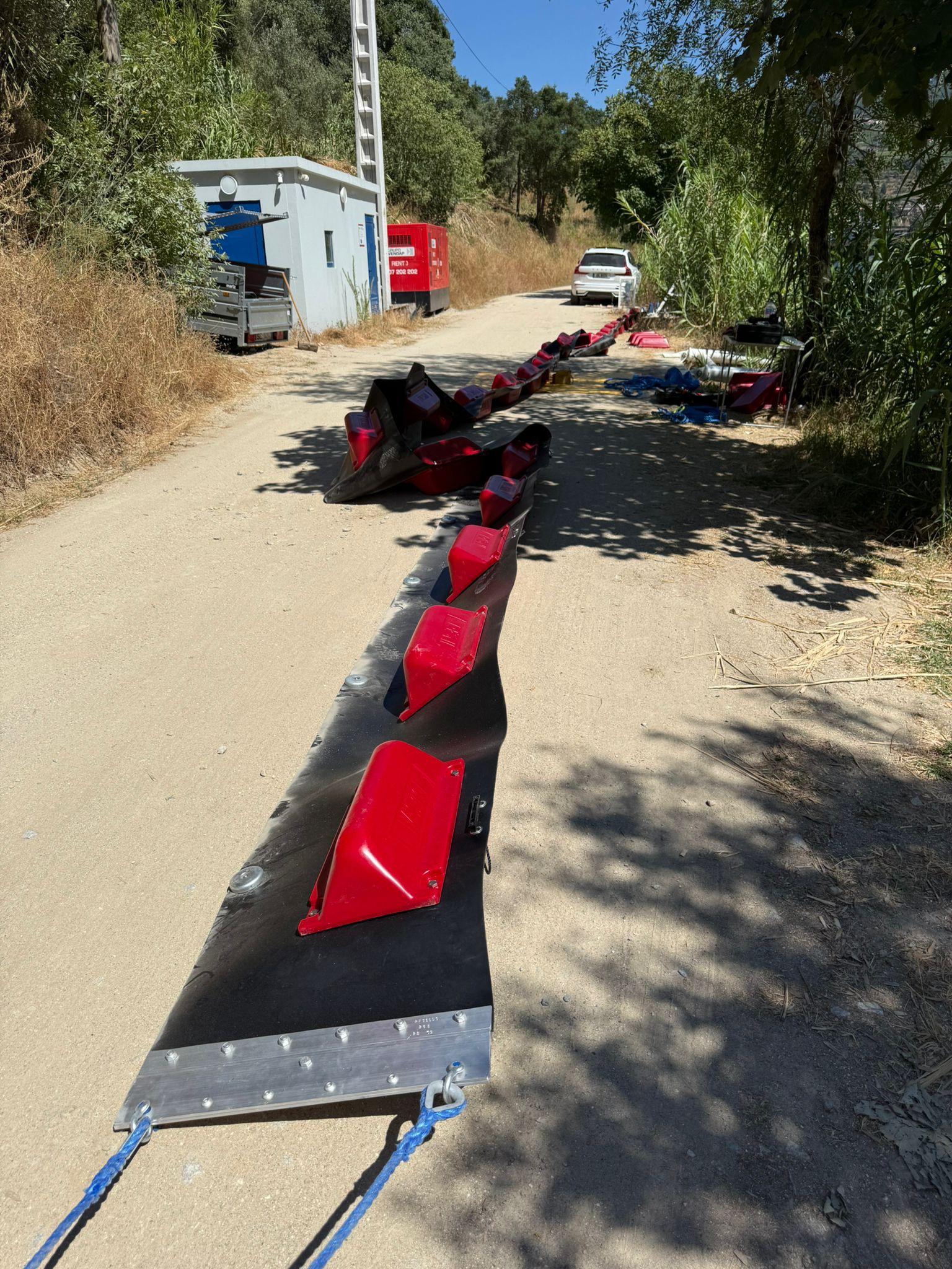 Barreira DESMI de contenção Ro-Fence