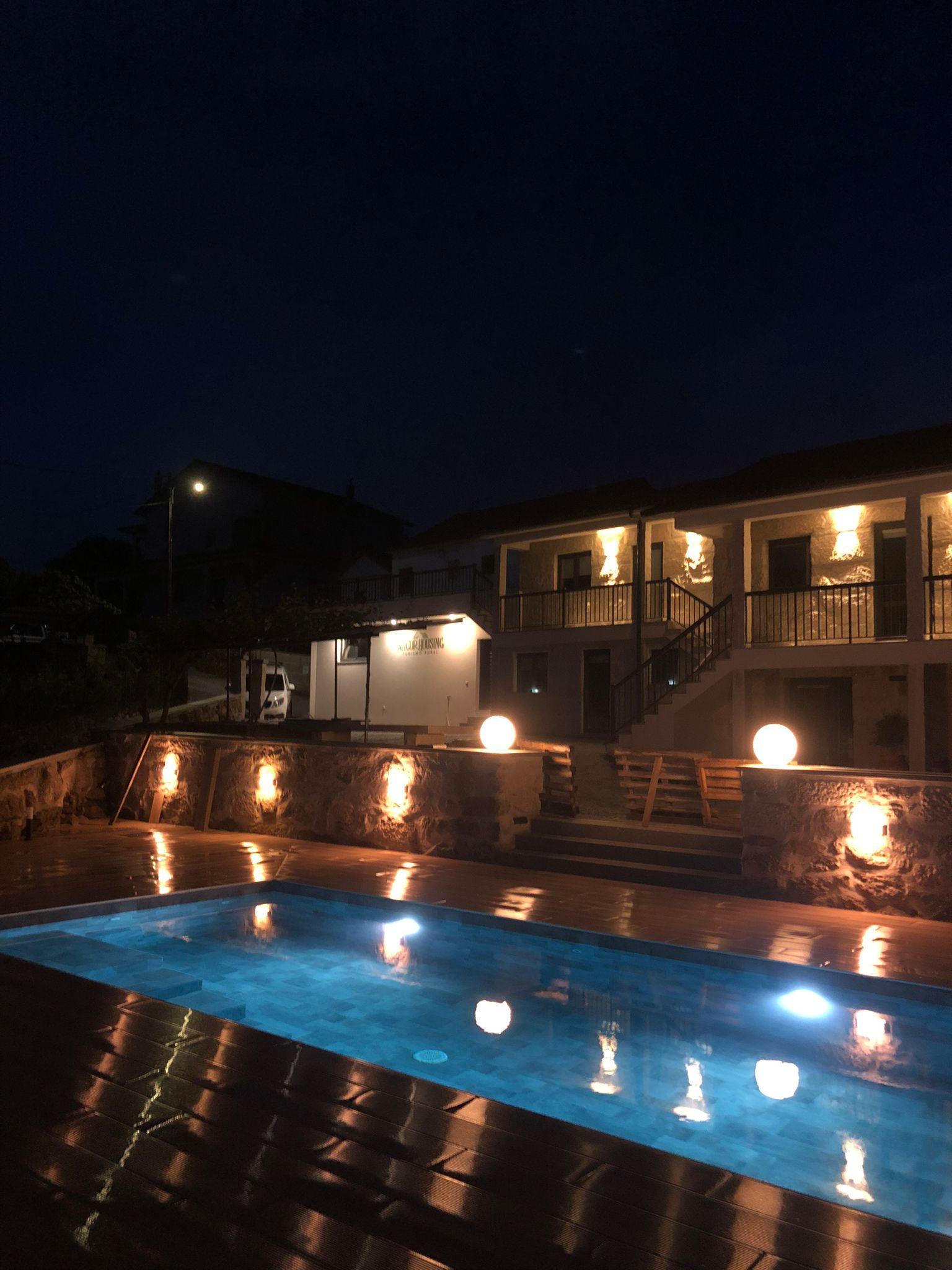 Casa de Pedra com Piscina