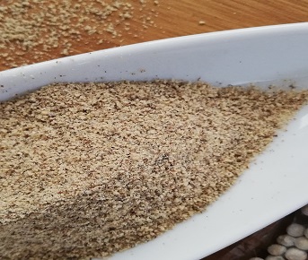 Pimenta branca moída