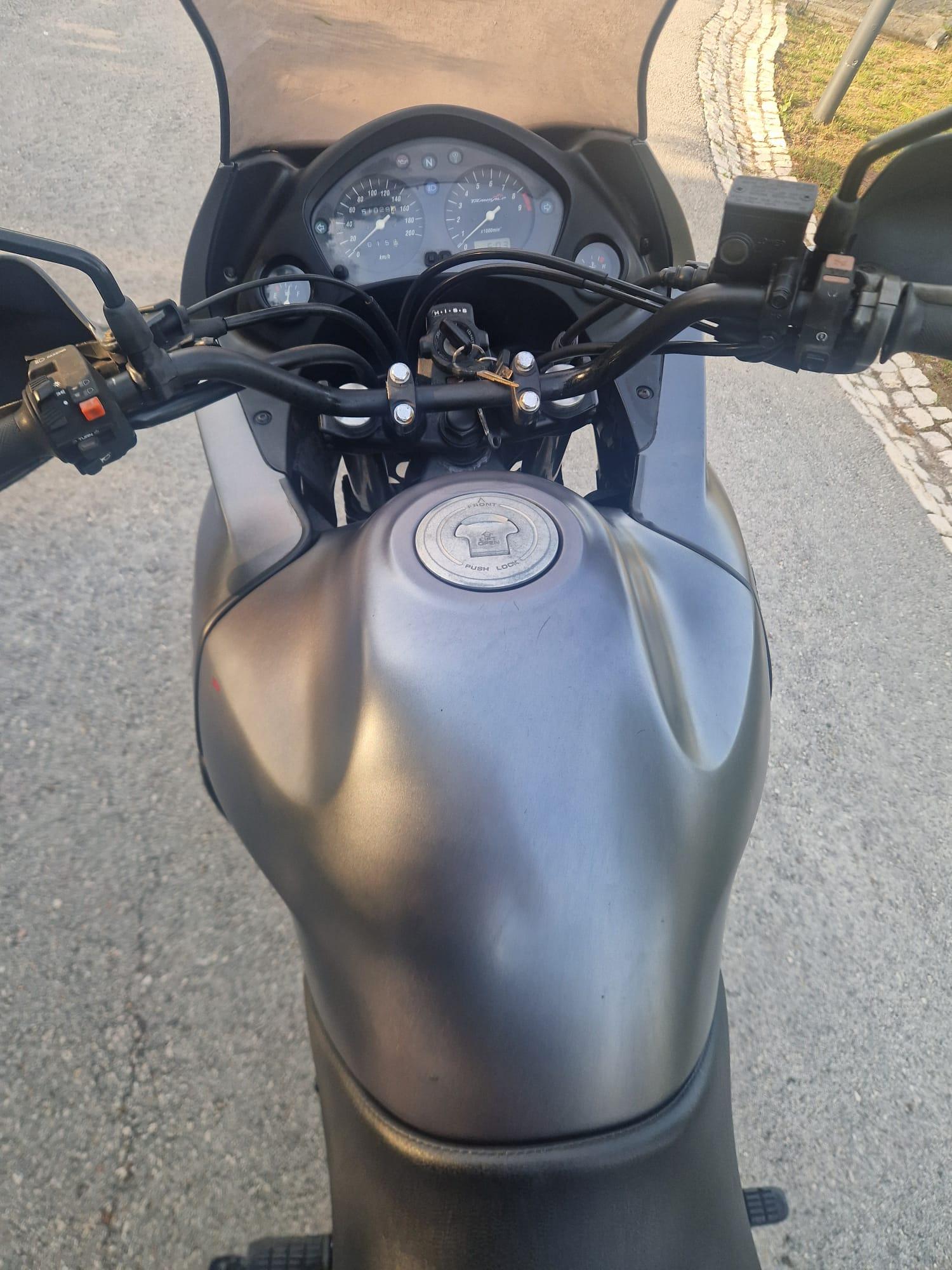 MOTO HONDA TRANSALP 650