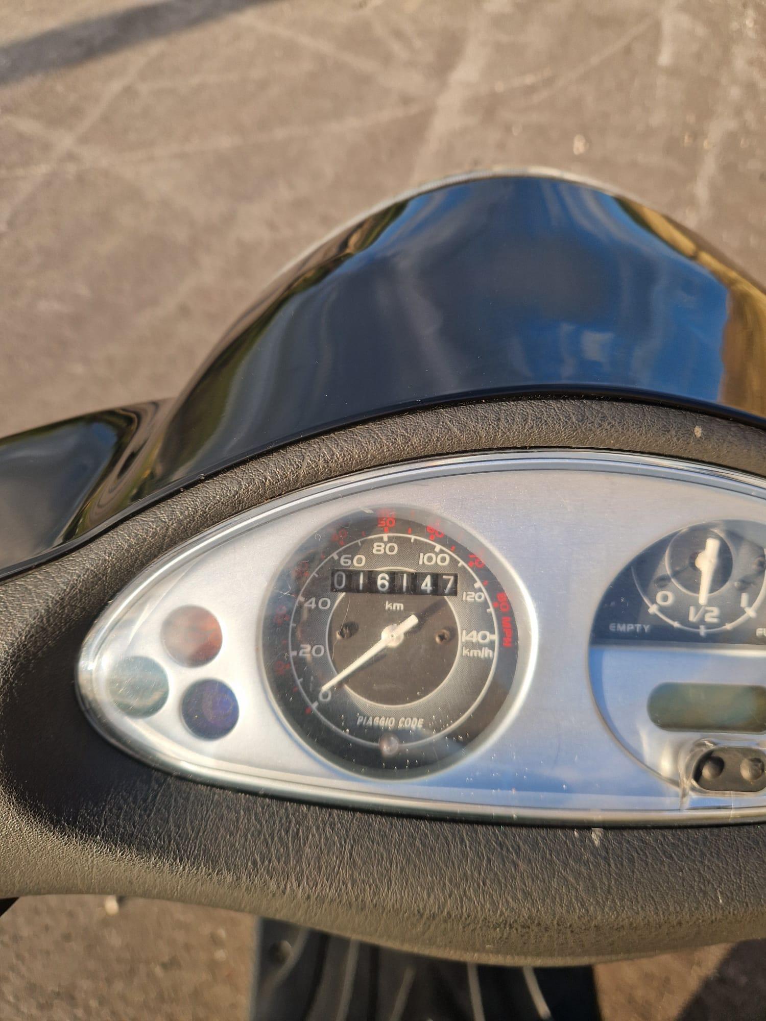 MOTO PIAGGIO FLY 125