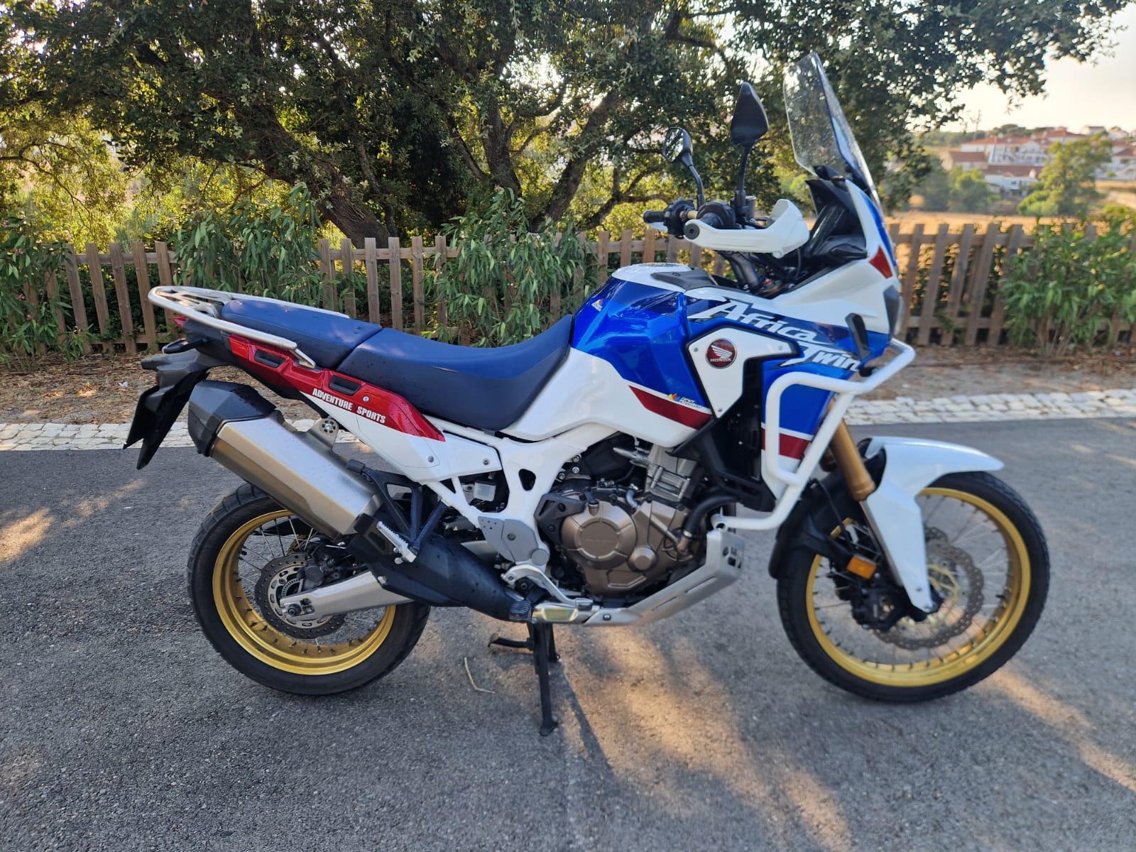 MOTO HONDA AFRICA TWIN 1000 ADVENTURE