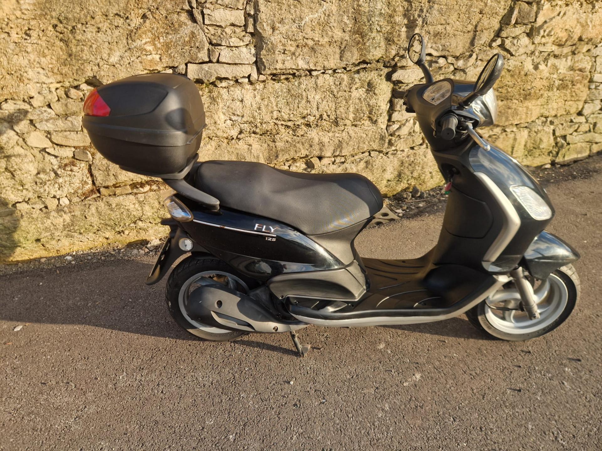 MOTO PIAGGIO FLY 125