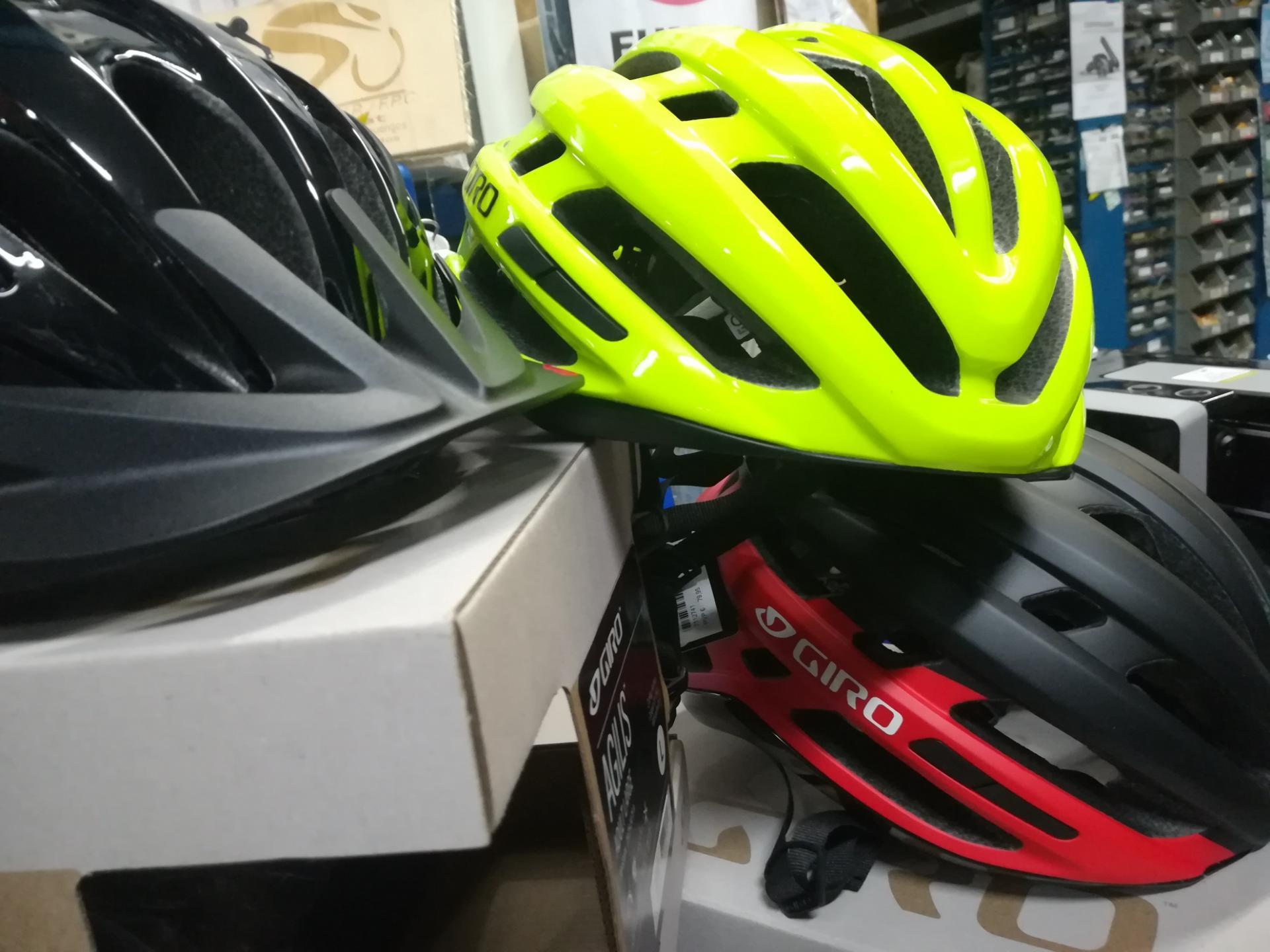 CAPACETE GIRO