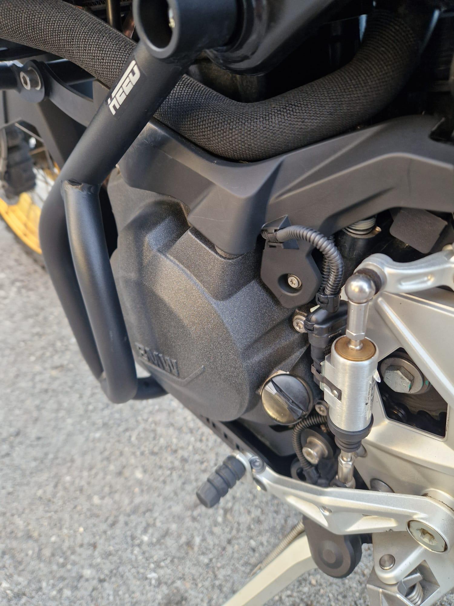 MOTO BMW F900 GS