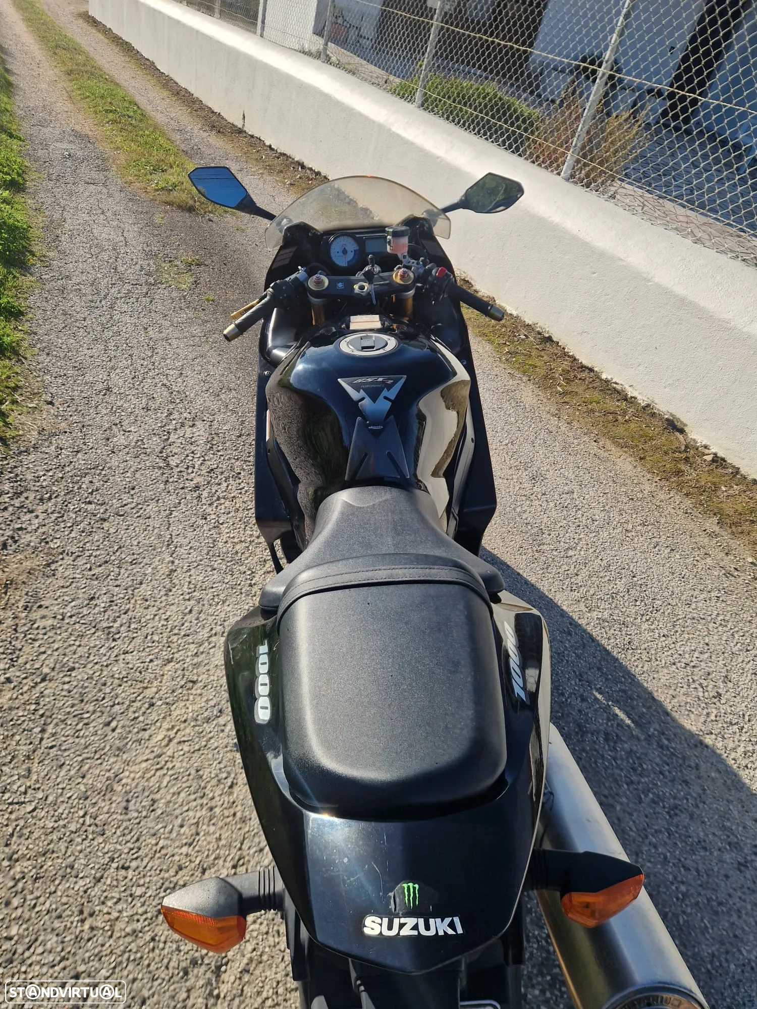 MOTO SUZUKI GSX-R 1000