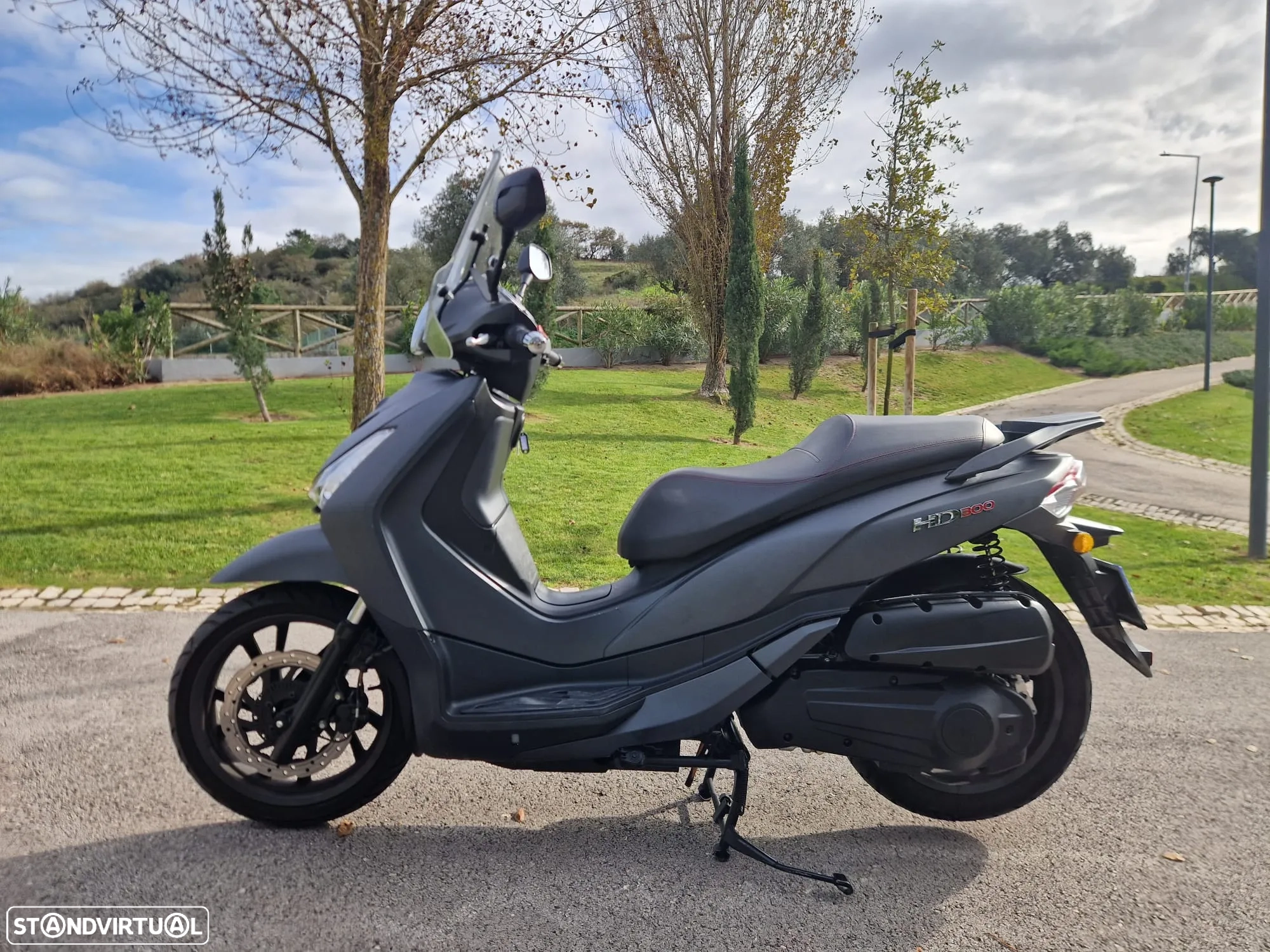 MOTO SYM HD 300