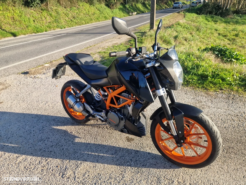 MOTO KTM DUKE 390