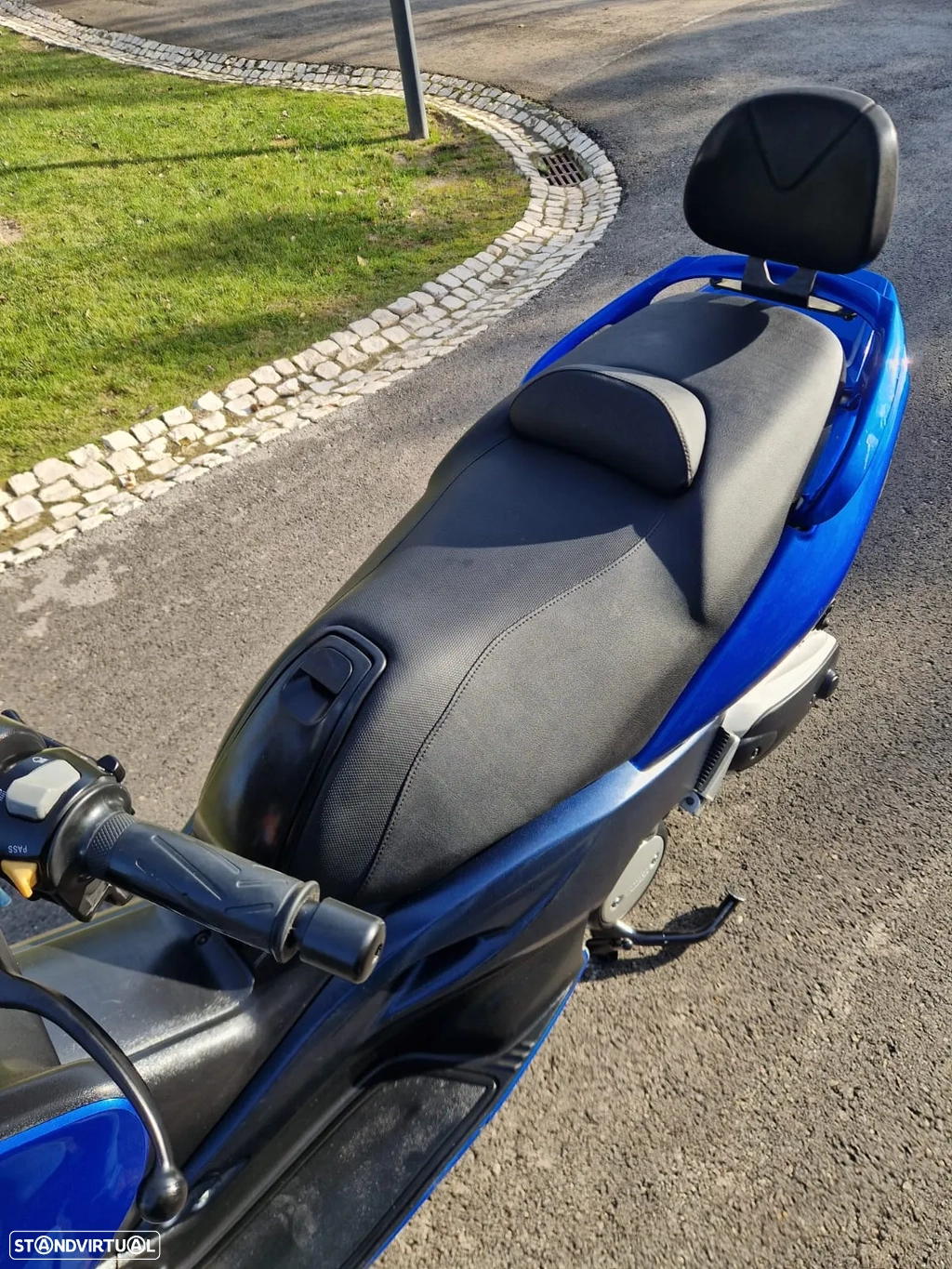 MOTO YAMAHA TMAX 500