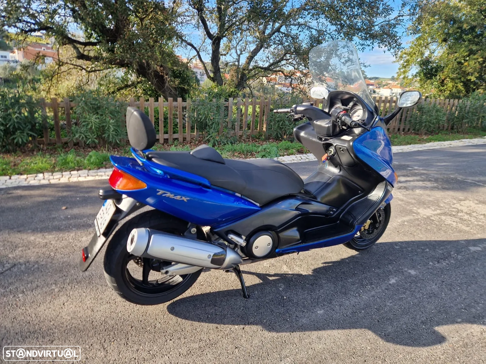 MOTO YAMAHA TMAX 500