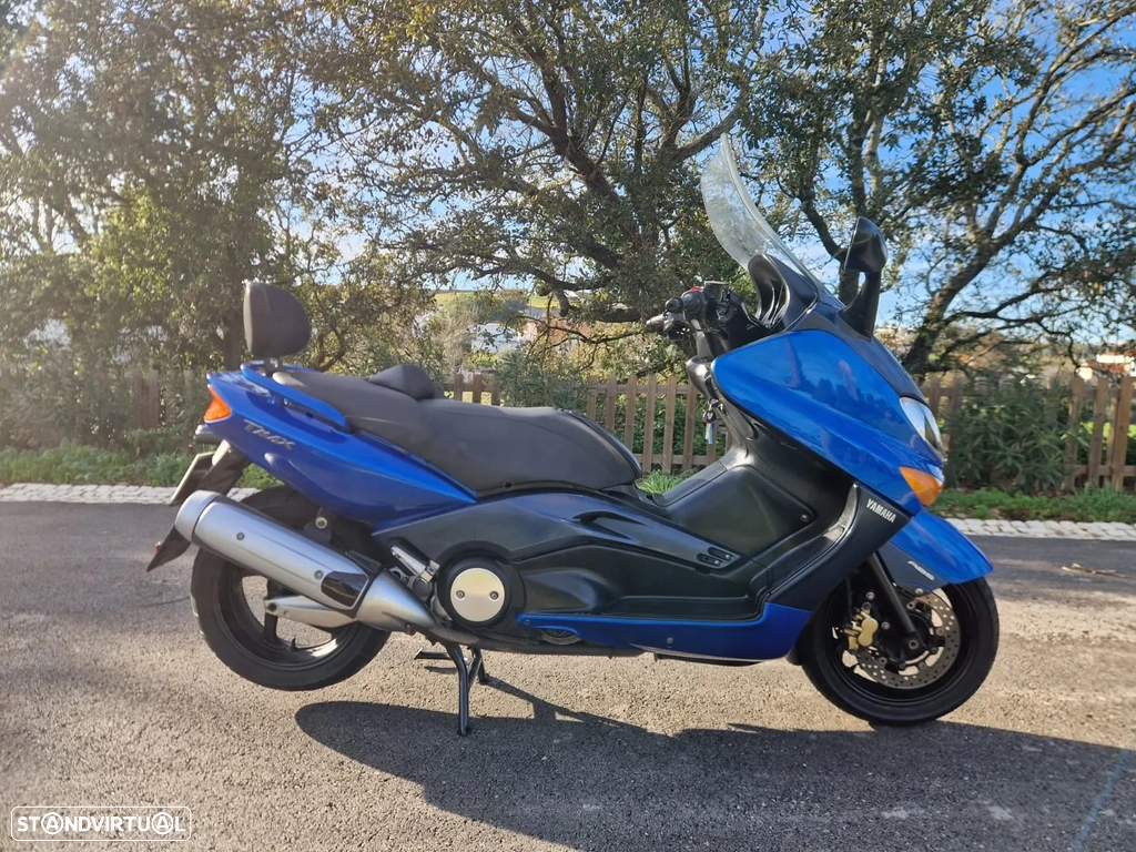 MOTO YAMAHA TMAX 500