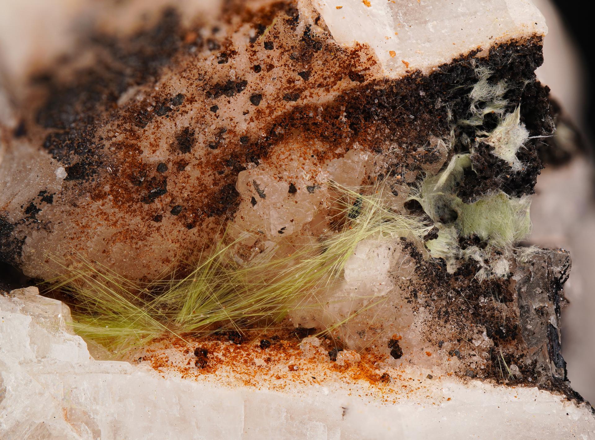 Agardite-(Ce) - Clara Mine