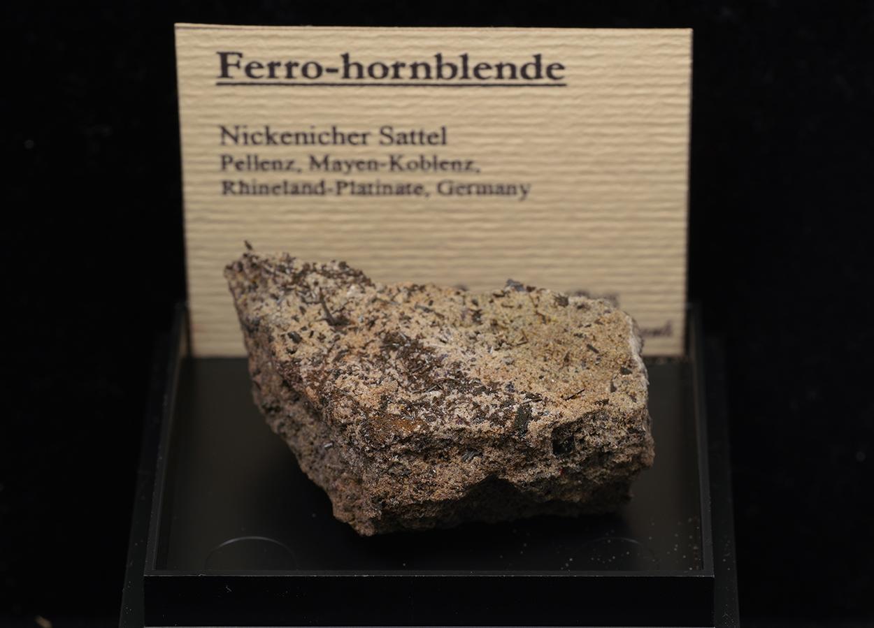 Ferro-hornblende - Nickenicher Sattel