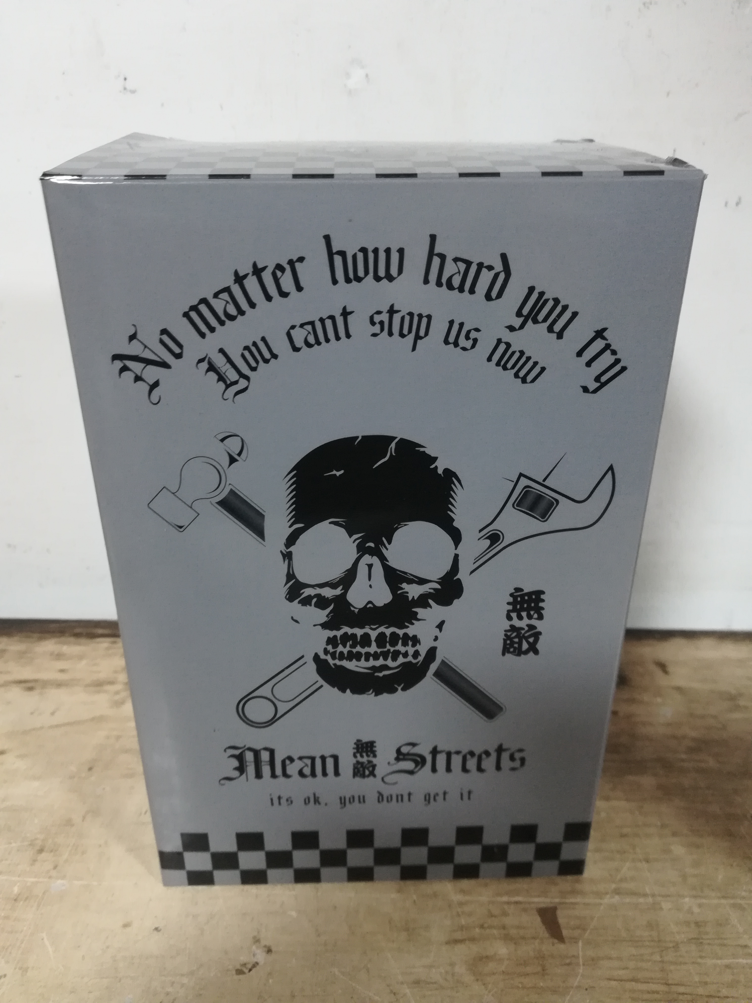 Tarmac Works  VW T1 Panel Van Special Edition  