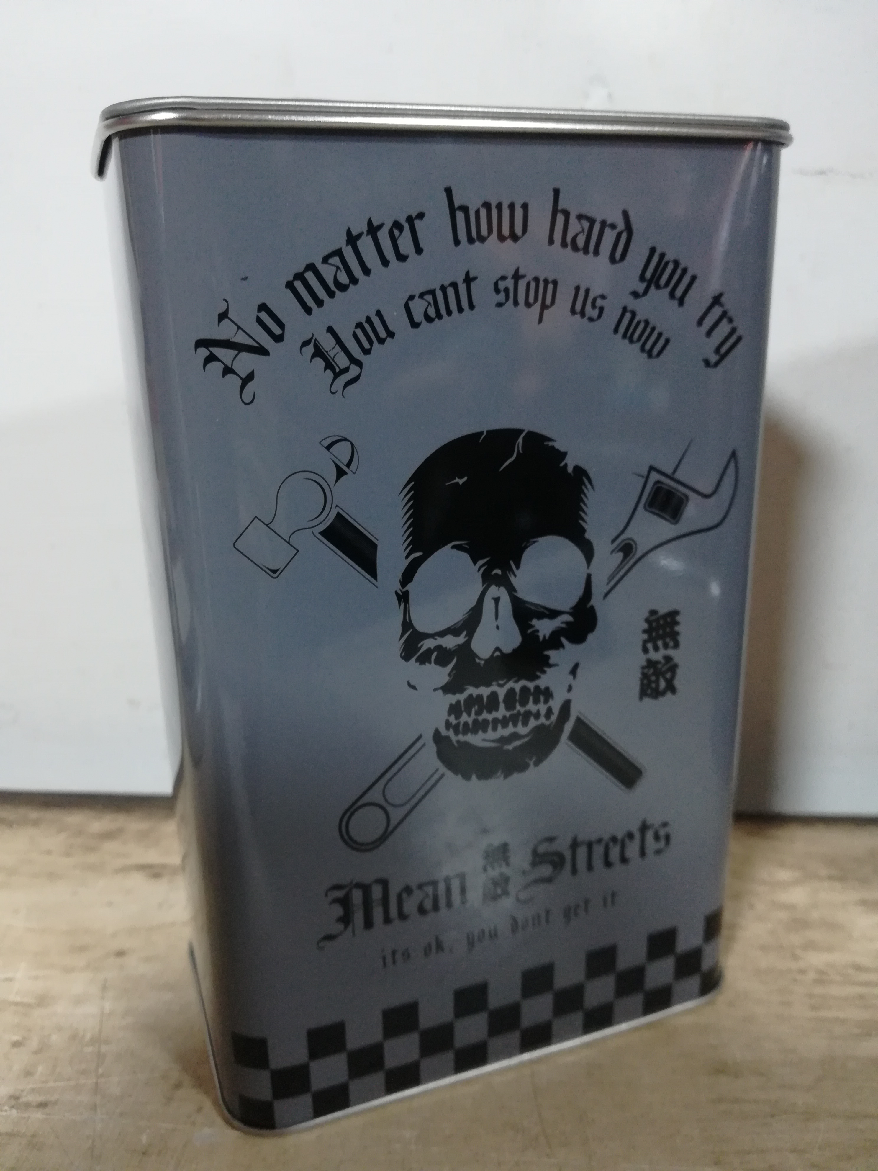 Tarmac Works  VW T1 Panel Van Special Edition  