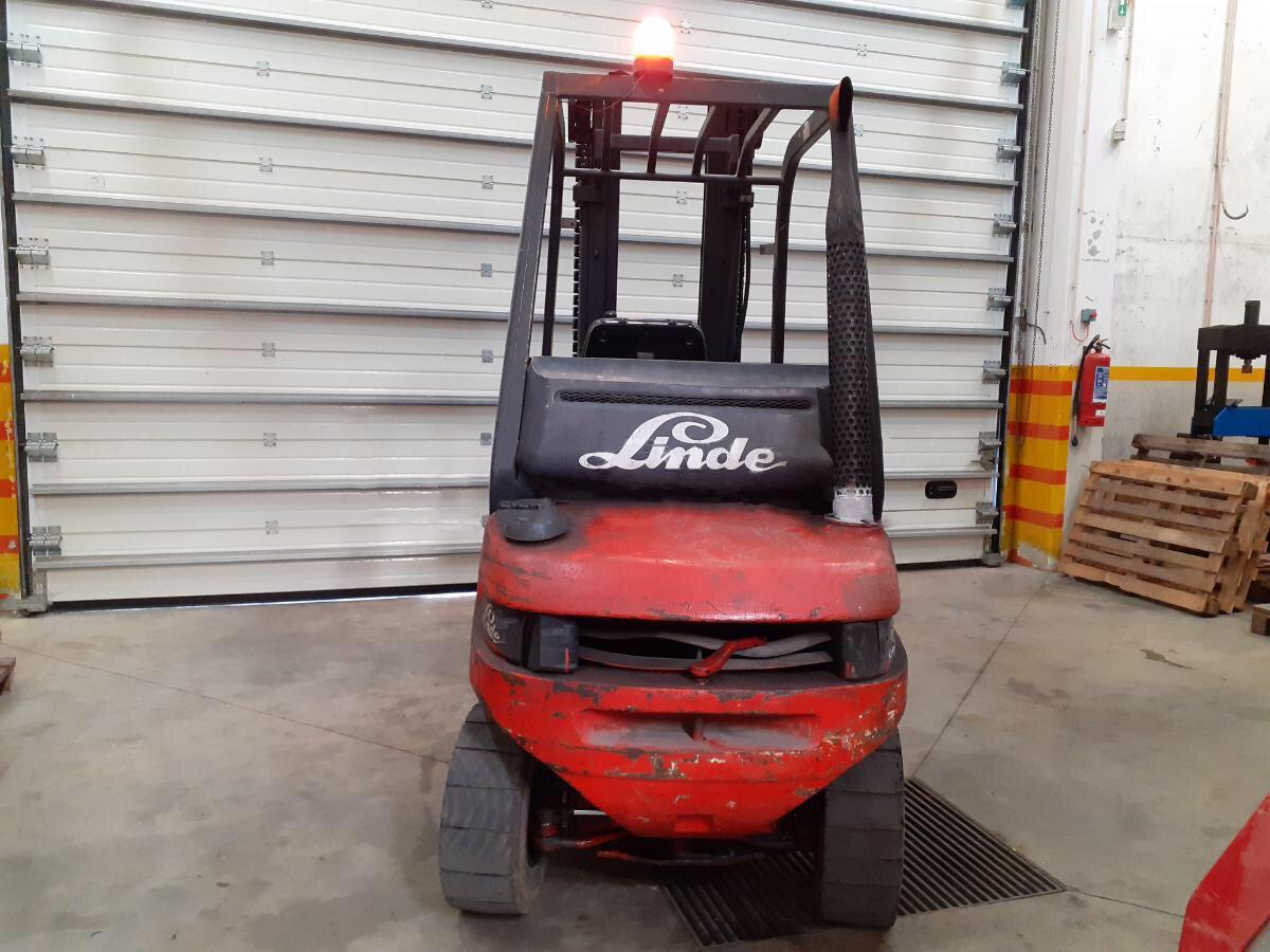 EMPILHADOR LINDE H35 D DE 3,5 TON