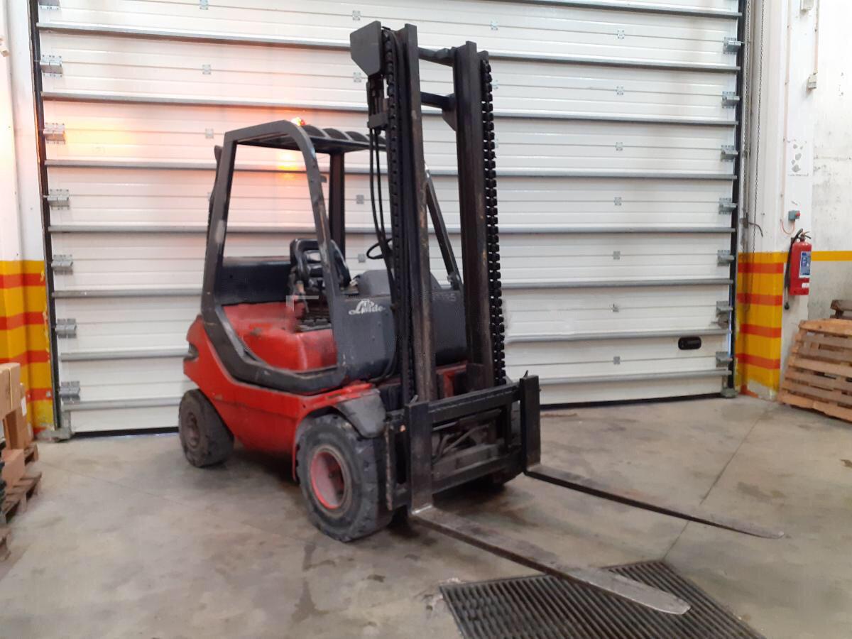 EMPILHADOR LINDE H35 D DE 3,5 TON