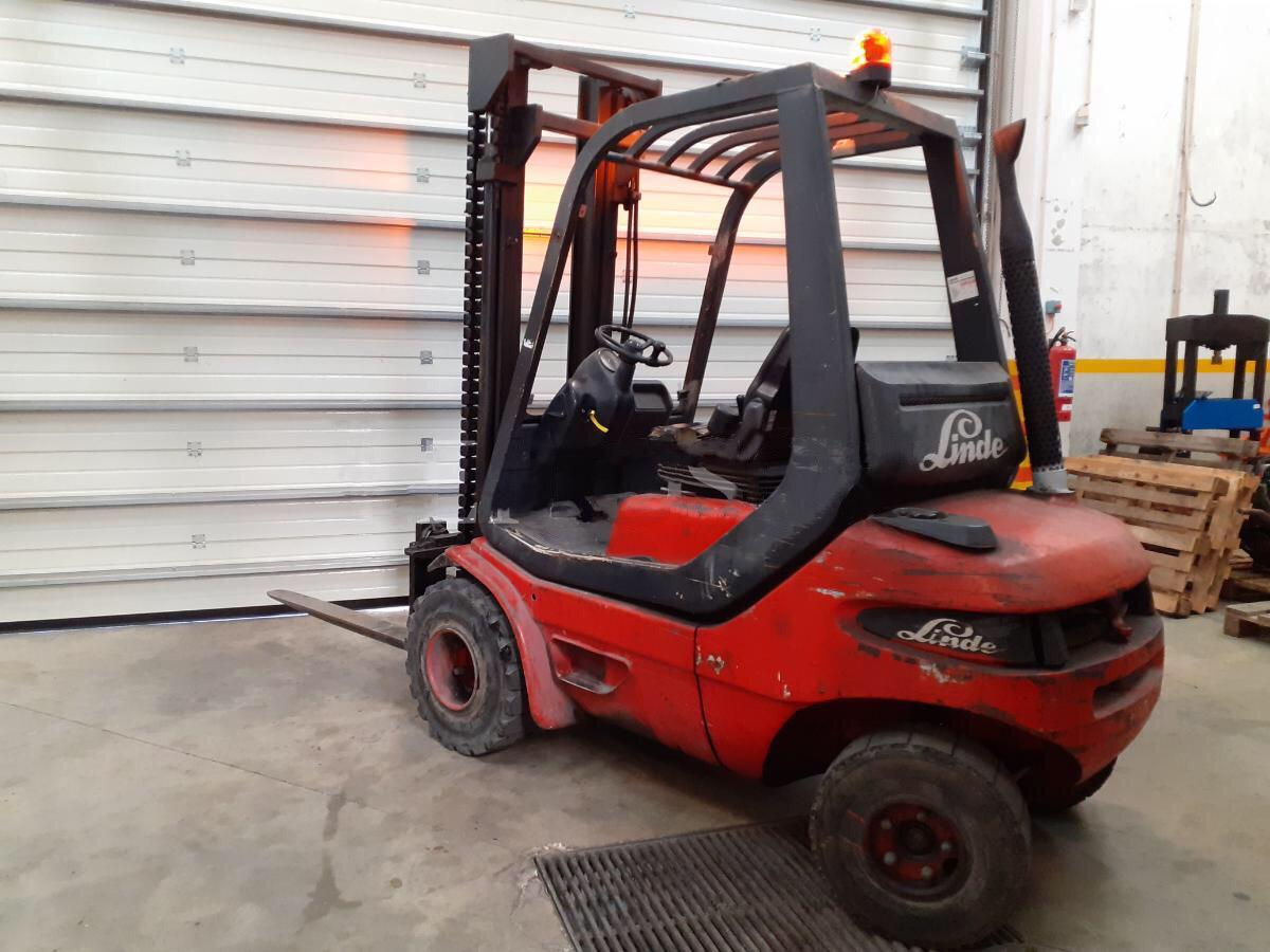 EMPILHADOR LINDE H35 D DE 3,5 TON